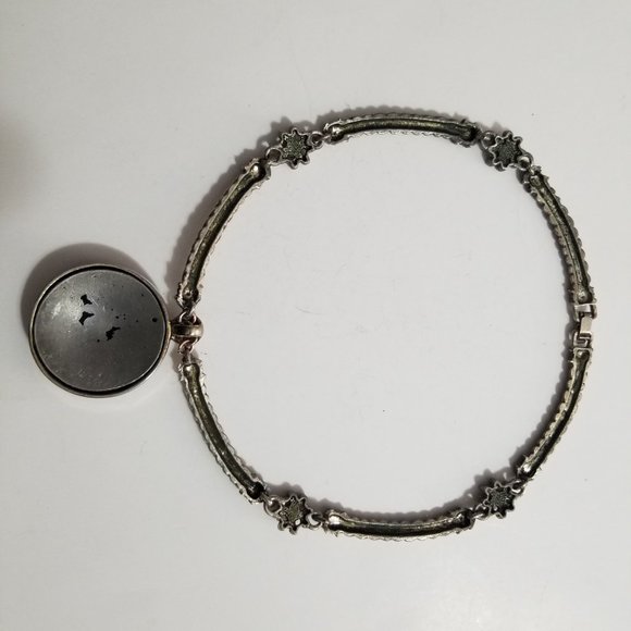 Rare Vintage Victorian Medallion Necklace - Picture 4 of 4